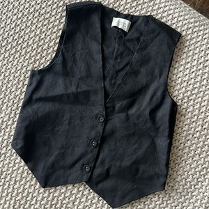 DISSH Black Linen Vest
